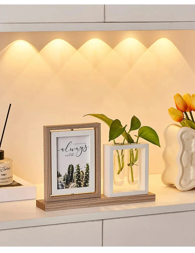 Porta-Retrato Moderno com Vaso Decorativo para Sala de Estar Casamarella