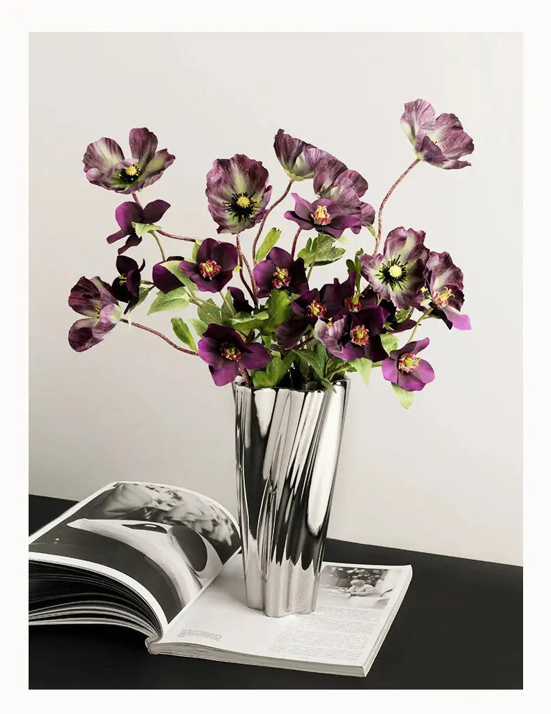 Vaso de Flores Artificiais Luxuoso com Design em Linhas Curvas Amaritta