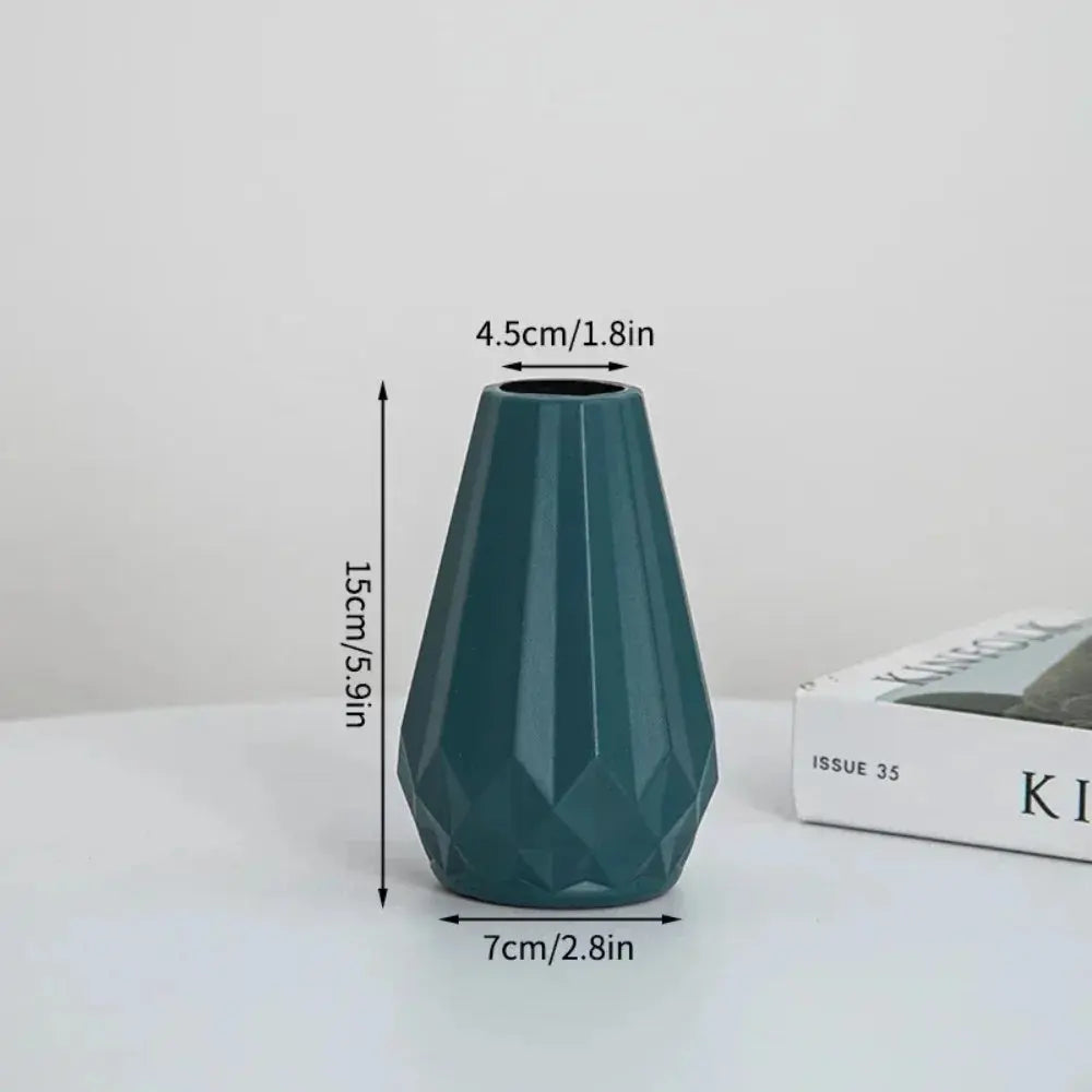 Vaso de Flores em Forma de Diamante Amaritta