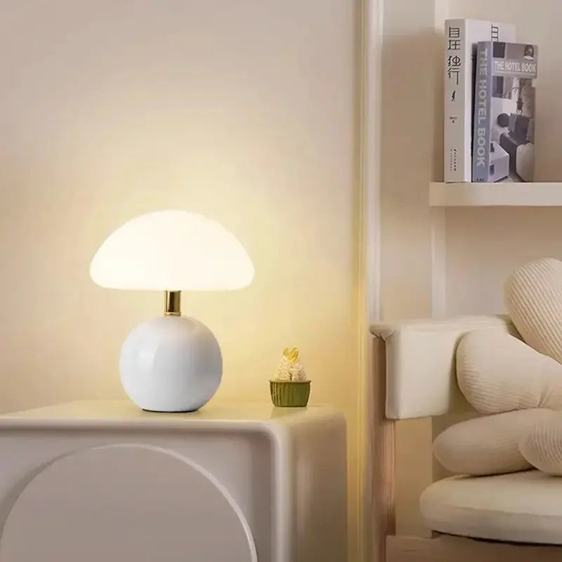 Abajur Cogumelo Led Pequeno Casamarella