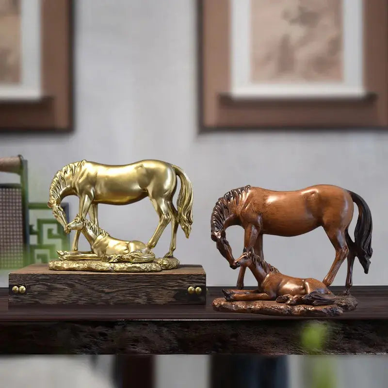 Escultura de Cavalo em Resina Amaritta