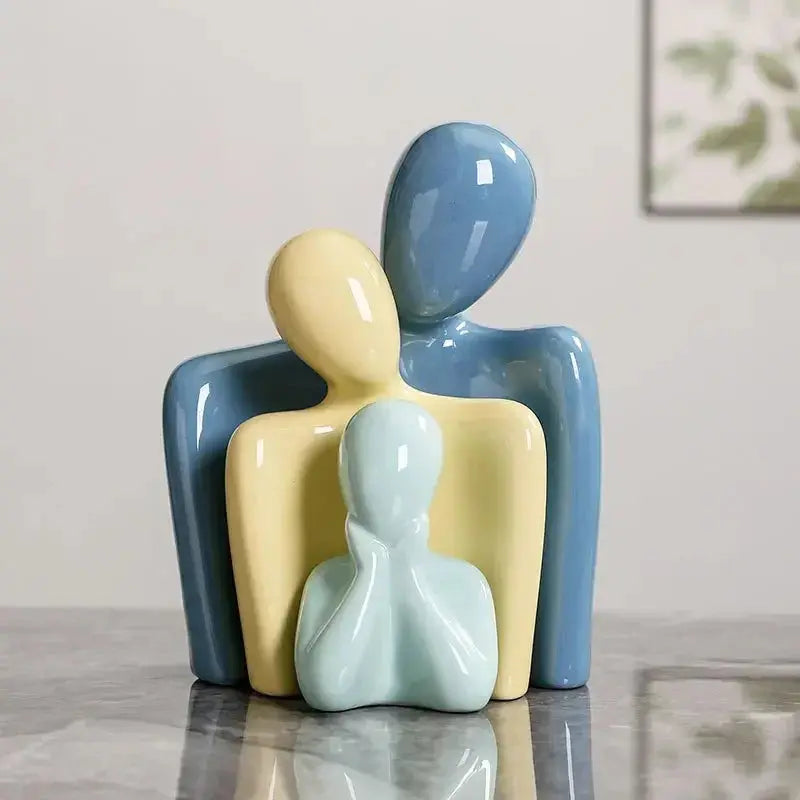 Estatueta de Cerâmica Família (Pais e Filhos)| Amaritta