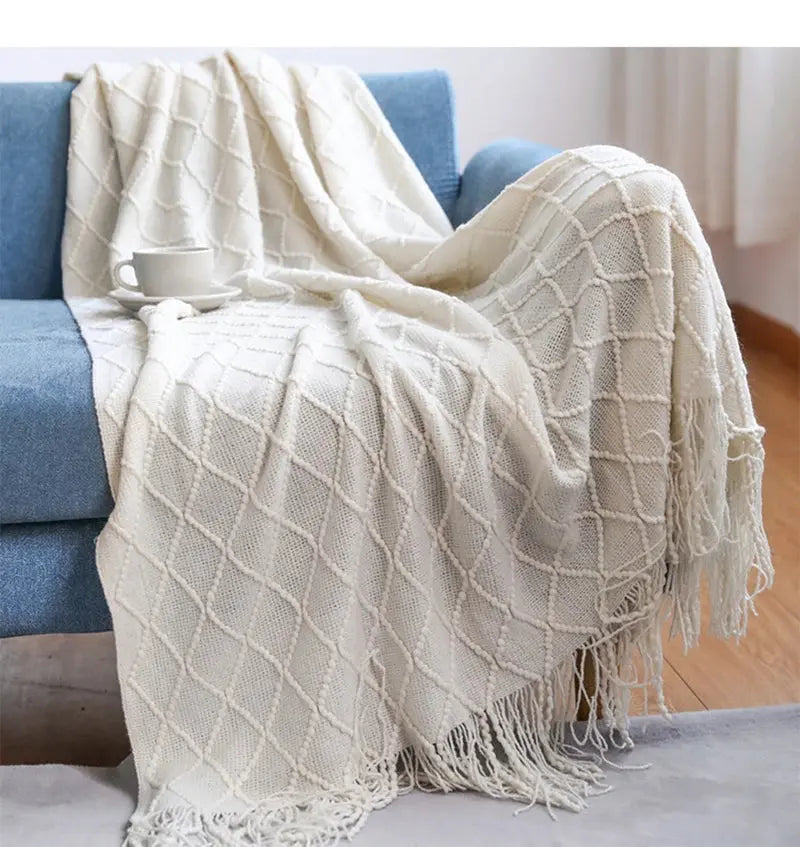 Manta Decorativa Off-White com Franjas Estilo Boho Chic para Sofá ou Cama-Amaritta