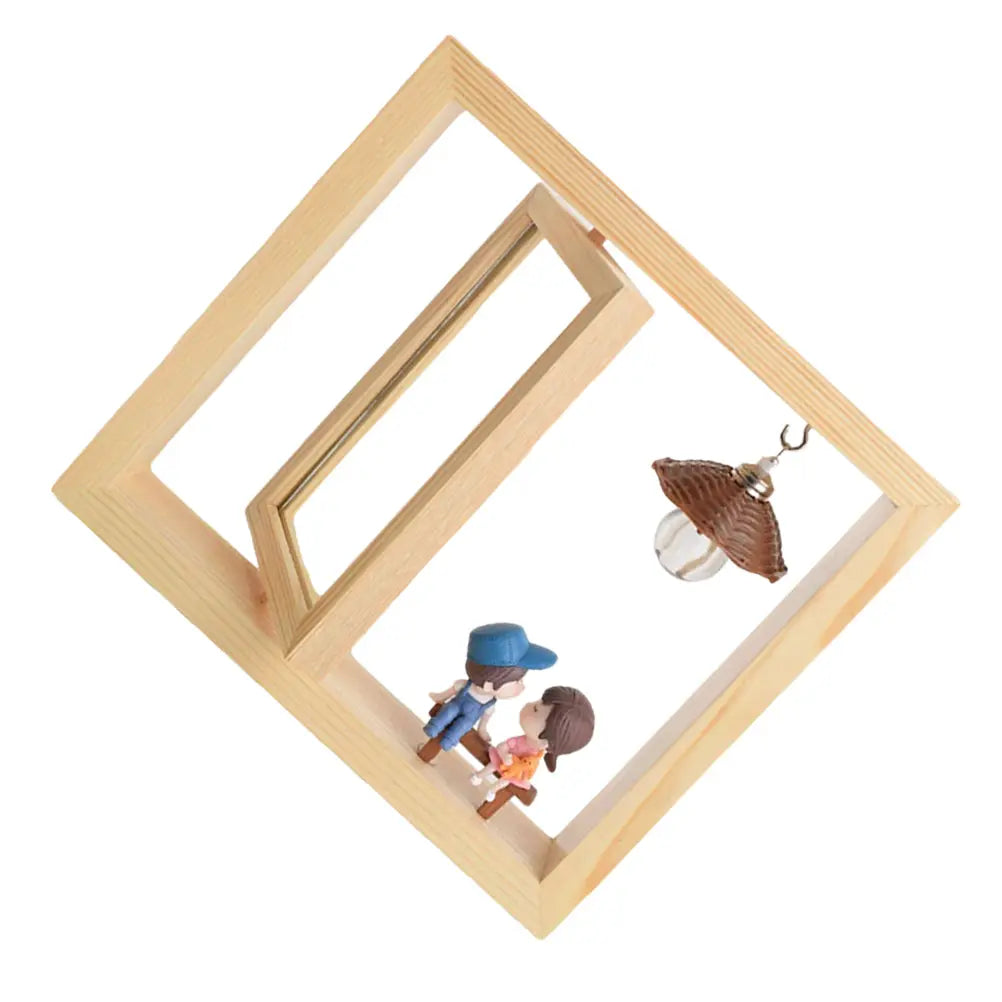 Porta-Retrato Giratório de Madeira com Miniatura de Casal e Luminária Decorativa Casamarella