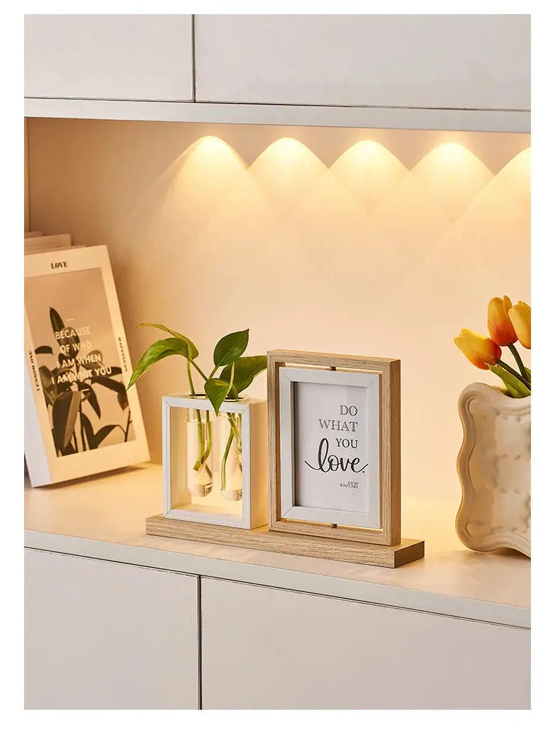 Porta-Retrato Moderno com Vaso Decorativo para Sala de Estar Casamarella