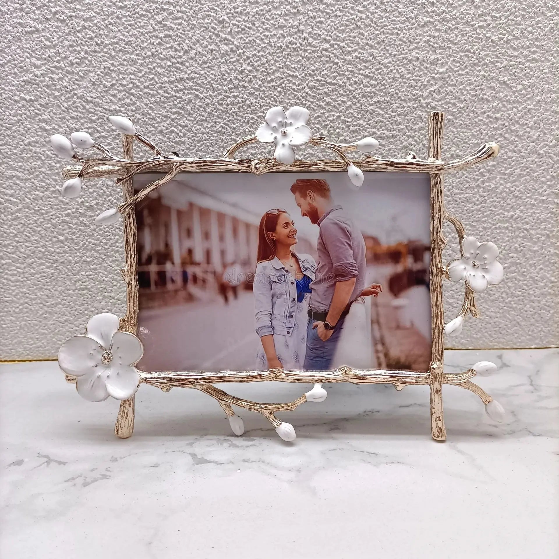 Porta-Retrato de Metal Galvanizado com Flor Europeia Casamarella