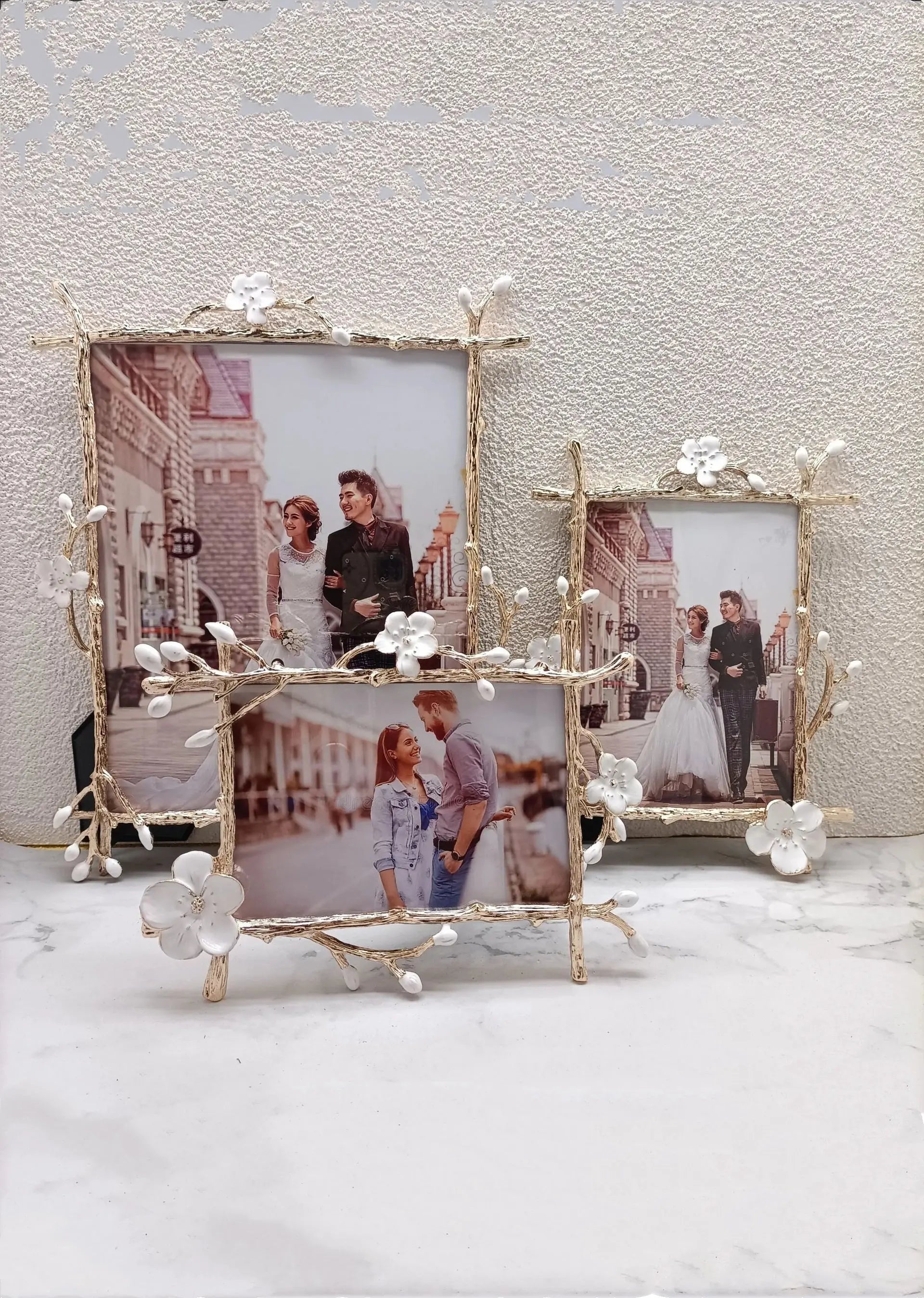 Porta-Retrato de Metal Galvanizado com Flor Europeia Casamarella