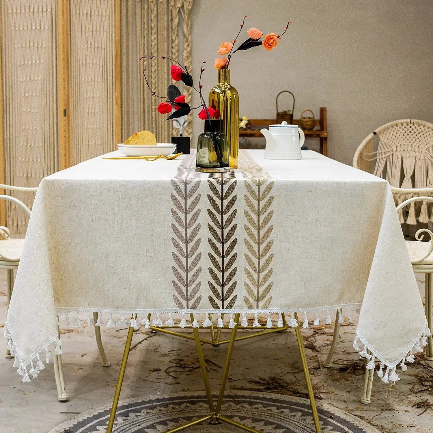 Toalha de Mesa Com Corredor Floral Bordado Casamarella