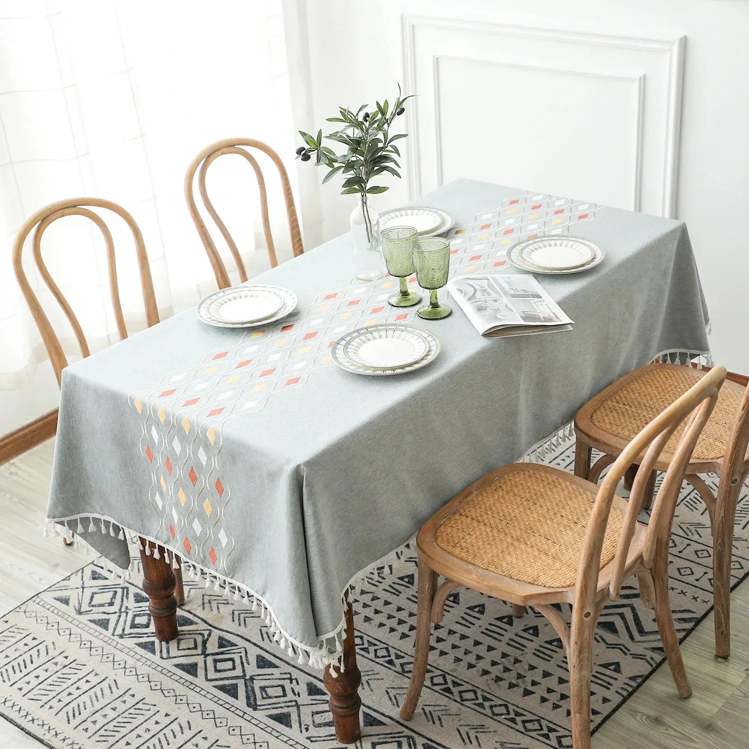 Toalha de Mesa Com Corredor Floral Bordado Casamarella