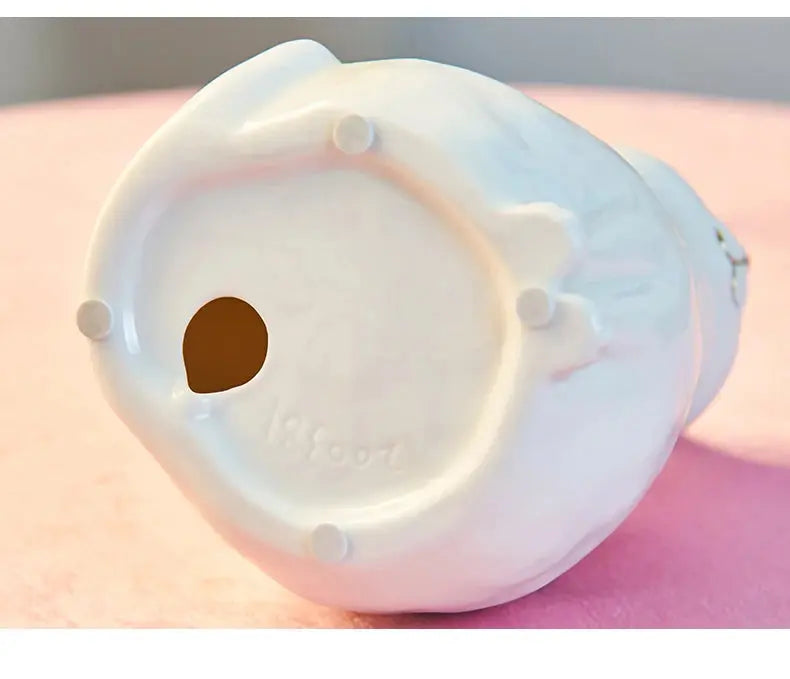 Vaso de Cerâmica e Porcelana em Forma de Gato Casamarella